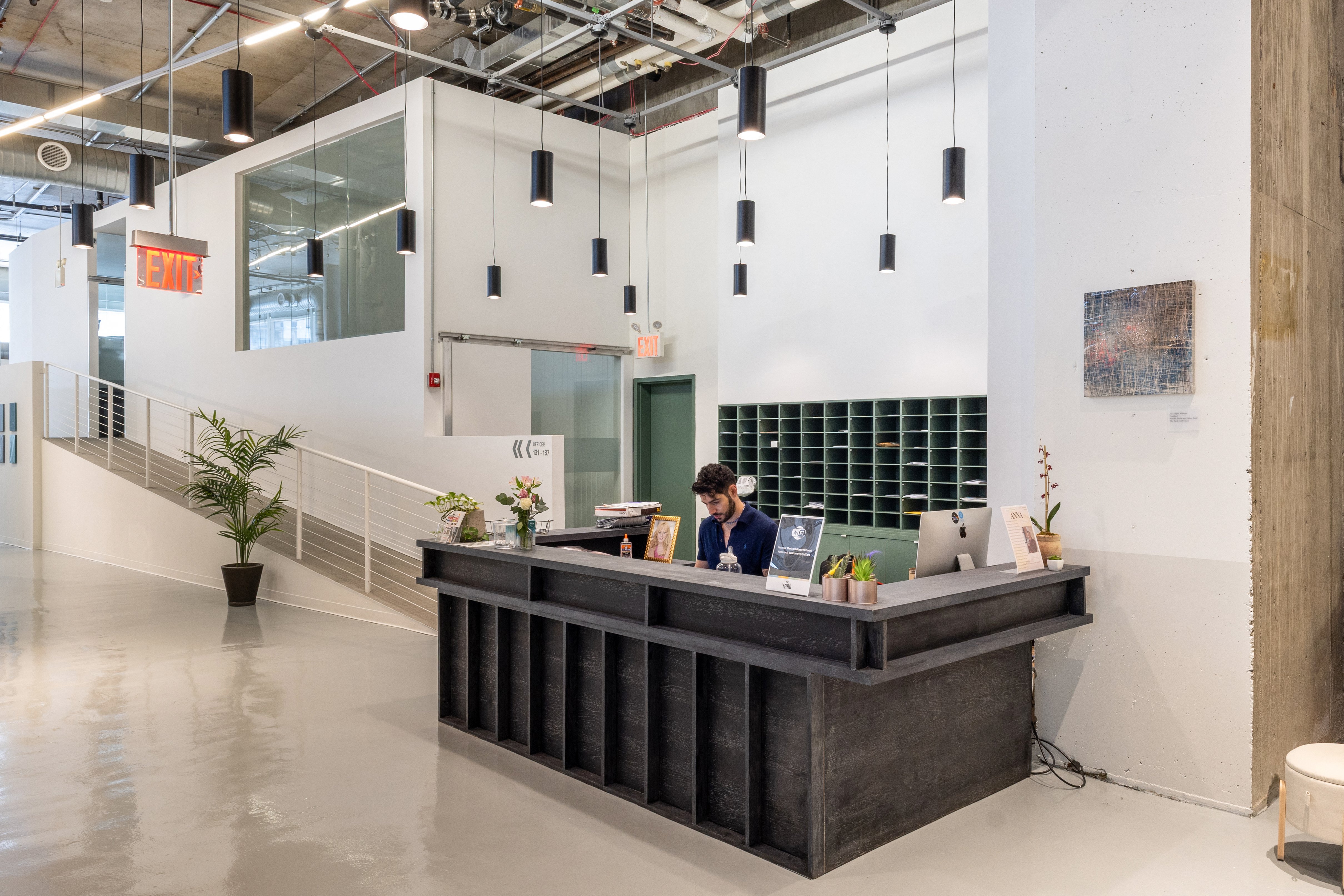 Shared workspaces at The Yard - The Yard Herald Square | CoworkingCafe